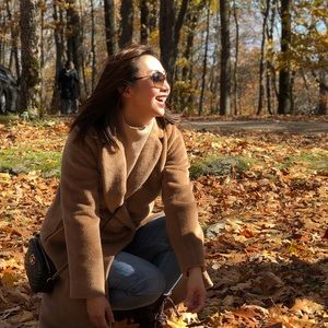 Meet your Posher, Sharon